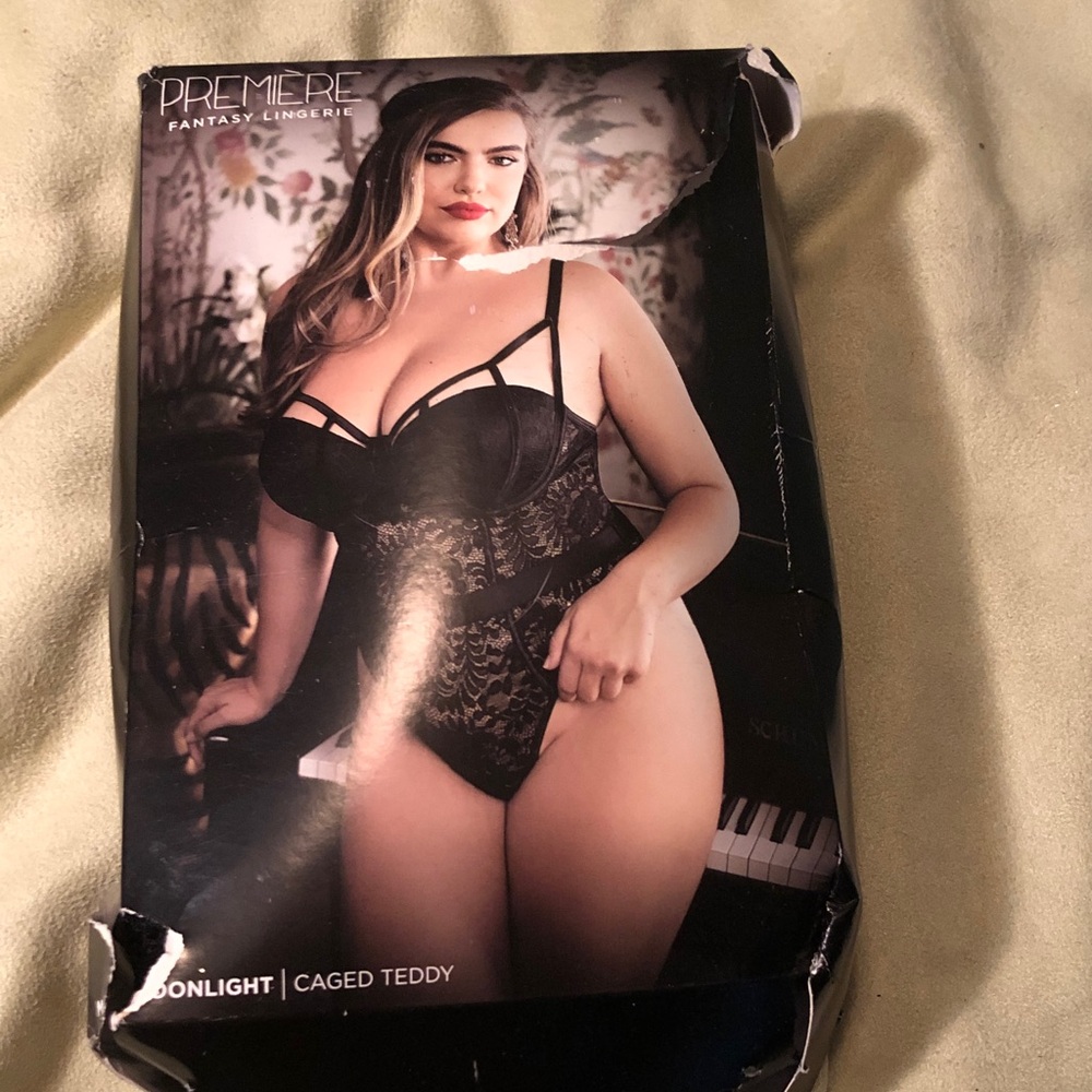 NWT Premiere  Fantasy Lingerie/Moonlight Caged Teddy/FL2011